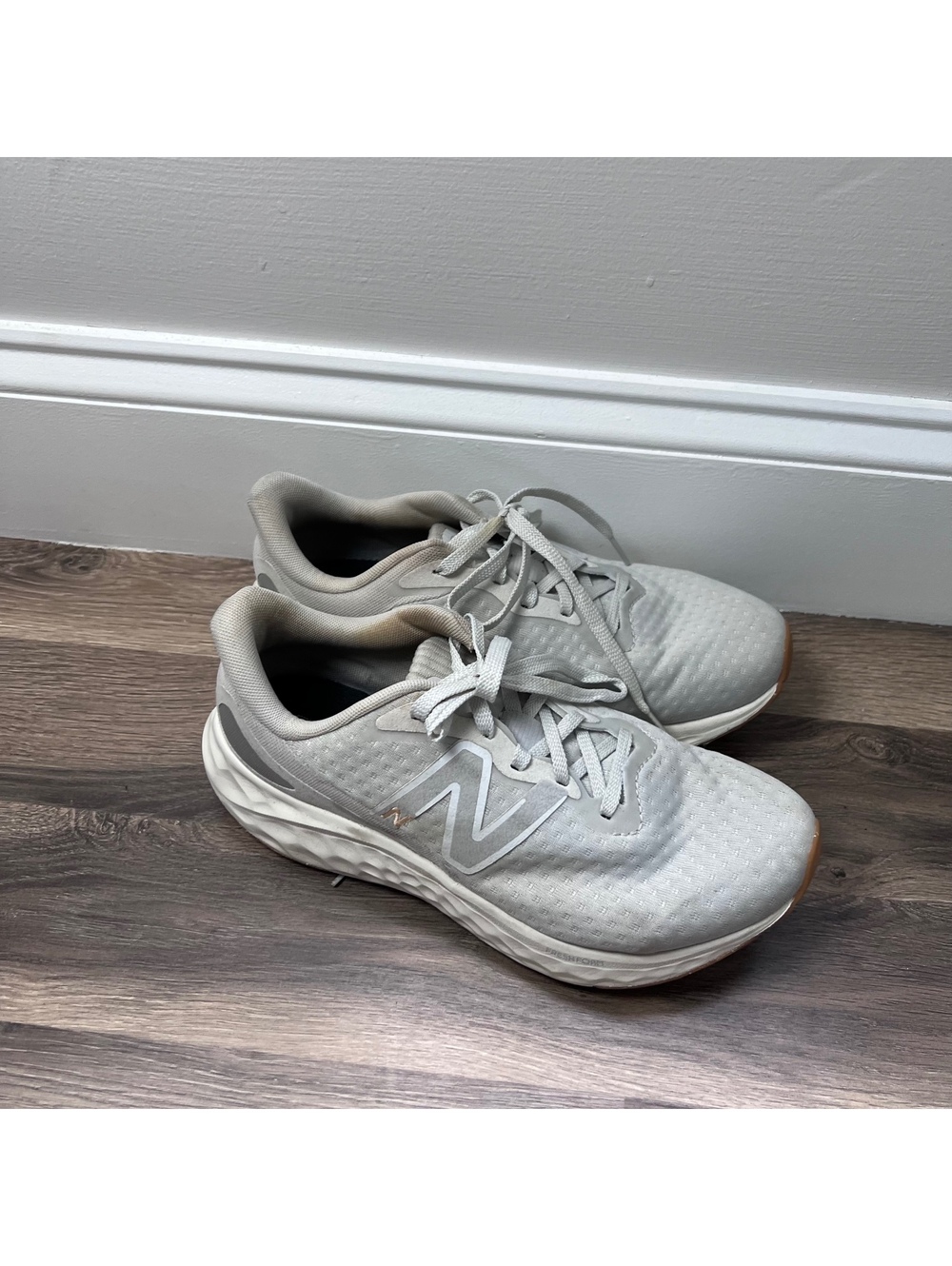 New Balance Women's Size 7.5